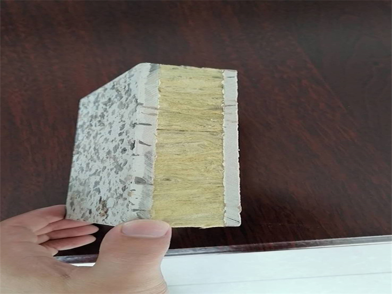 ������������4